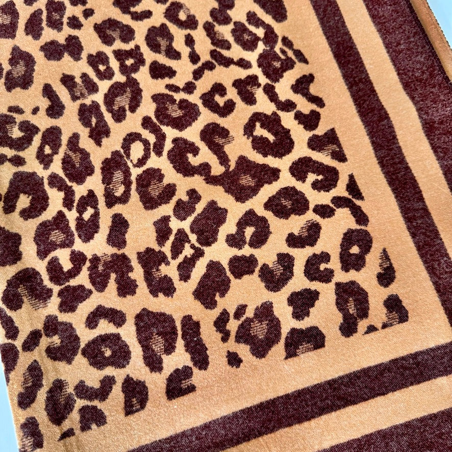 Écharpe imprimé Léopard choco