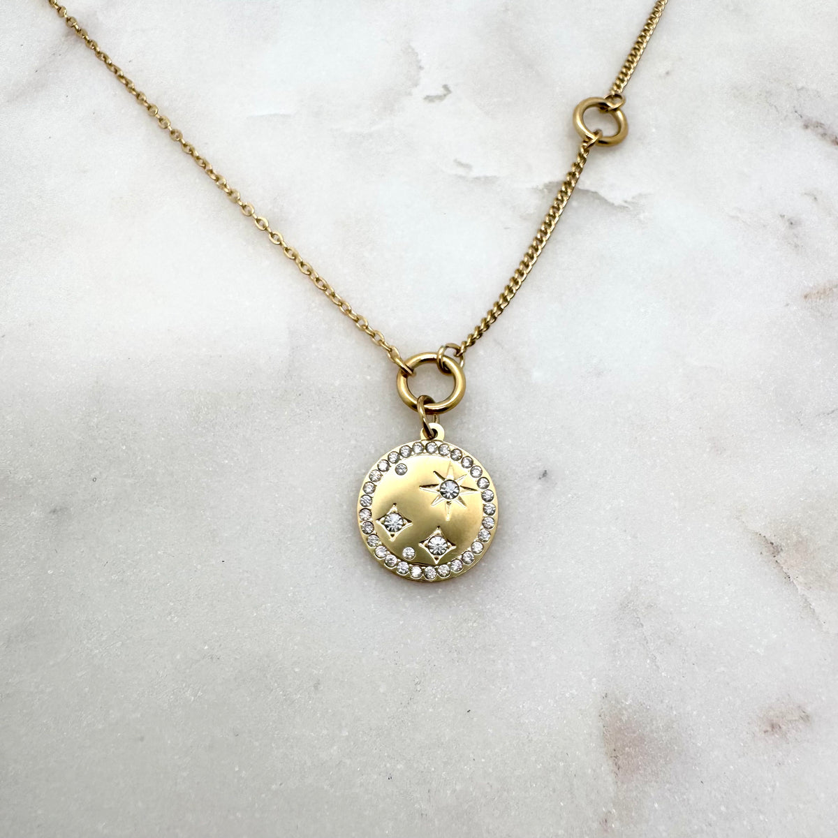 Collier Médaillon étoiles