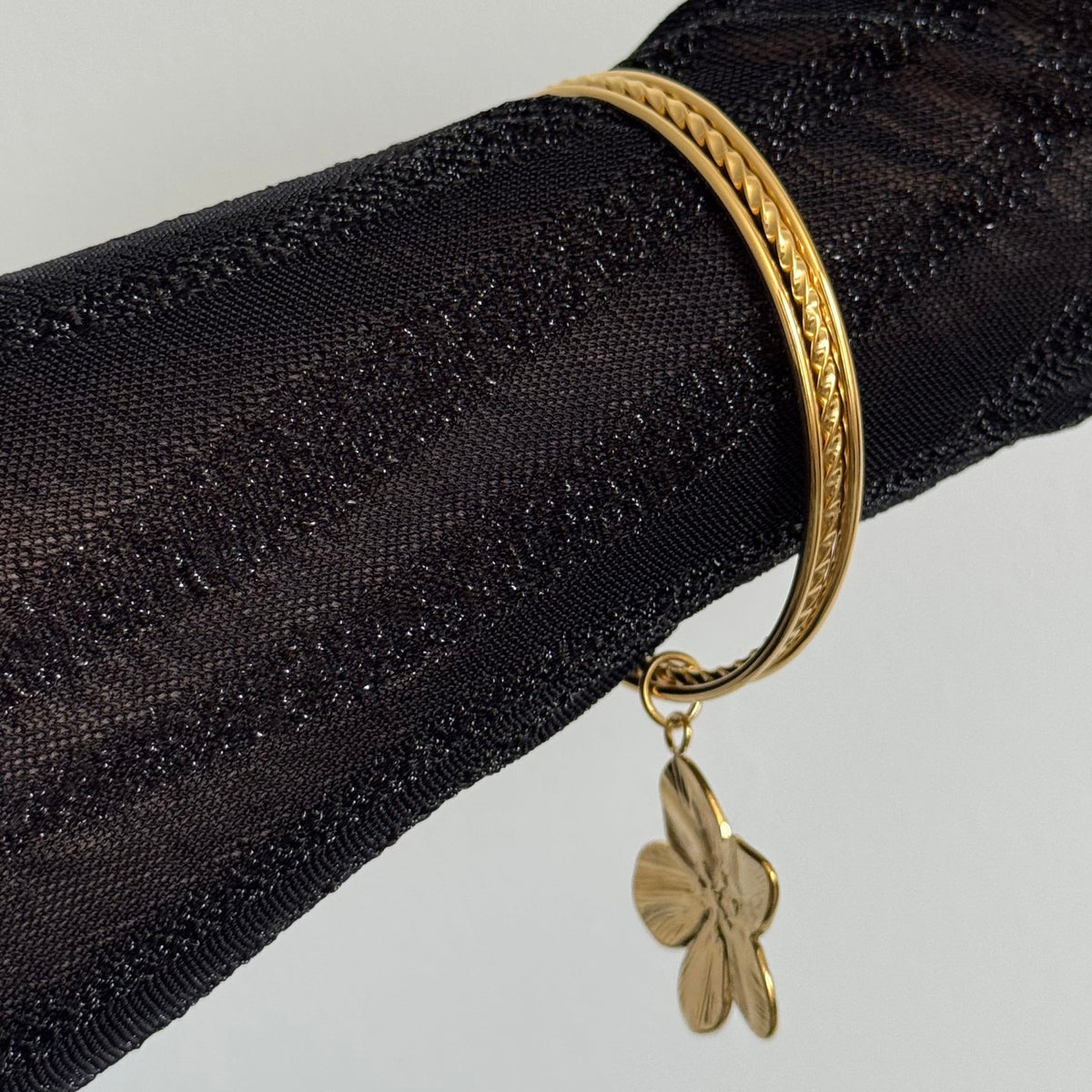 Bracelet Jonc Breloque Sabine Fleur
