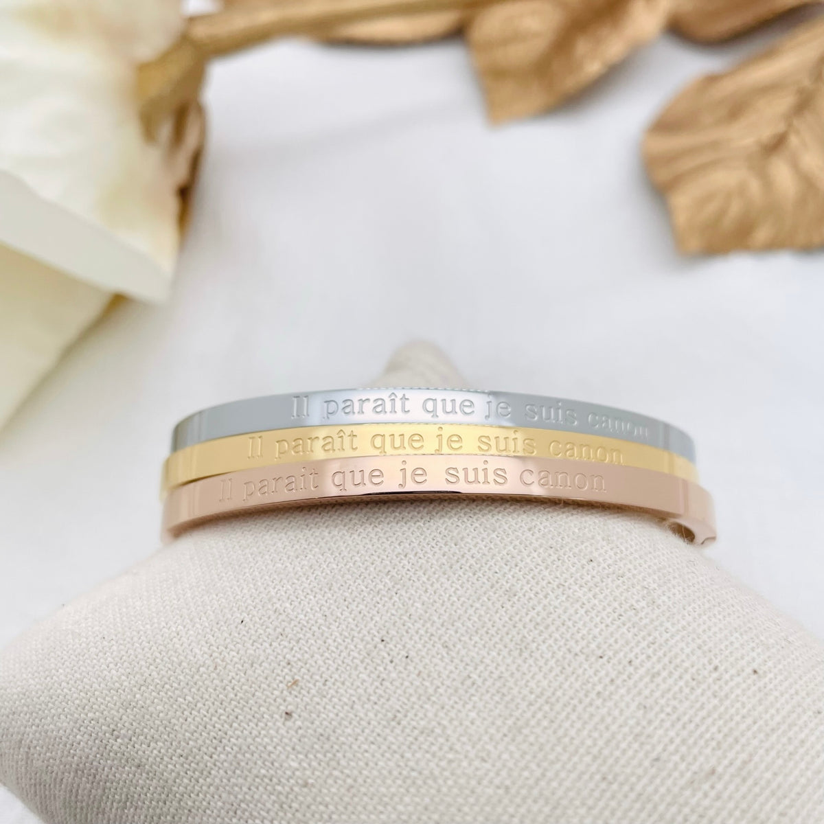 Bracelet message "IL PARAIT QUE JE SUIS CANON"